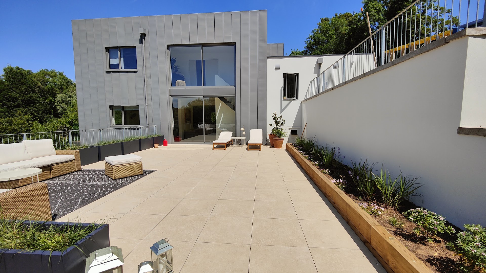Peter Black Painting & Decorating — Photos 10